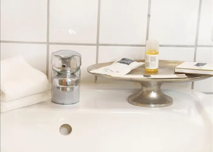 فندق Zur Post هيرشينج ام امرسي