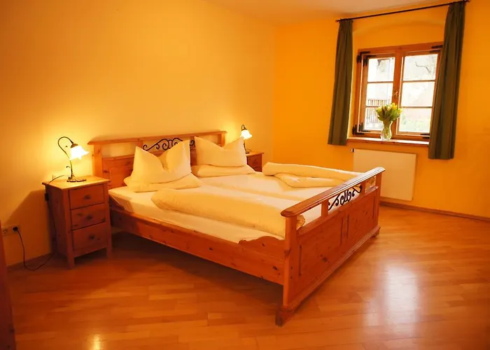 فندق Zur Post هيرشينج ام امرسي