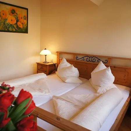 Zur Post Hotel 3*