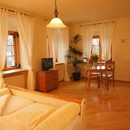 Zur Post Szálloda Herrsching am Ammersee